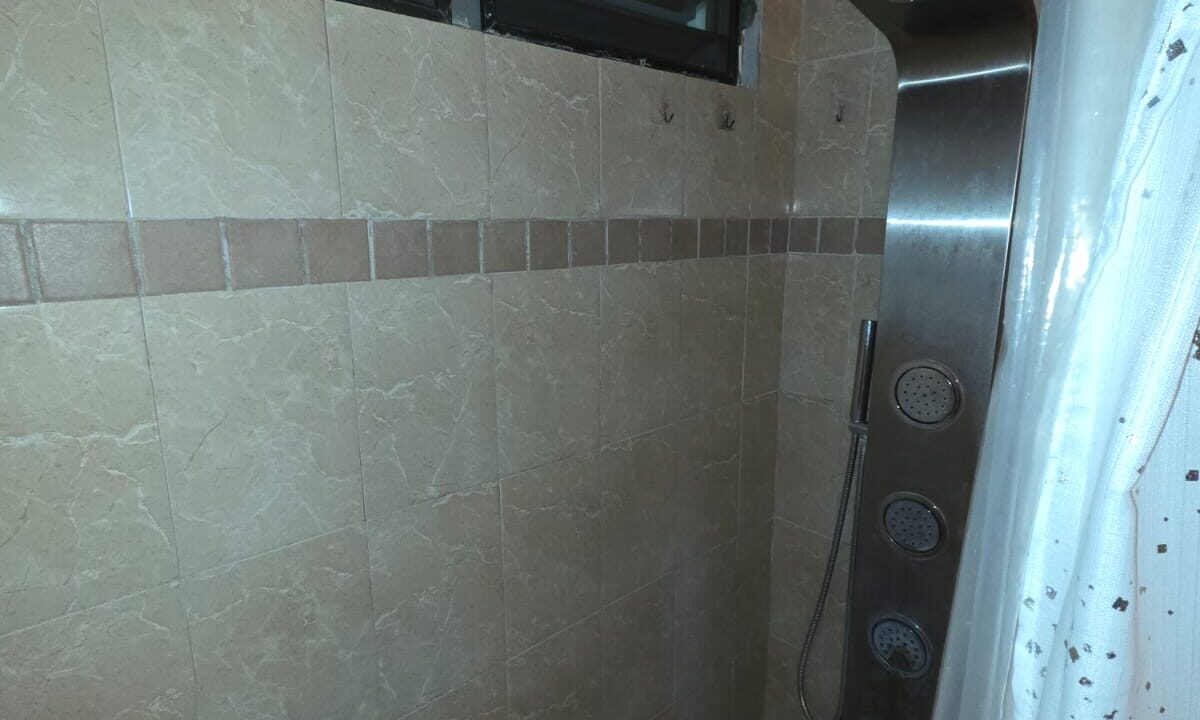 ALTURAS DE SAN PEDRO - 7 Baño