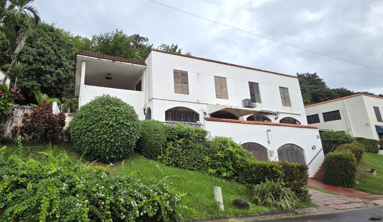 URB. MONTEBELLO - (PORTADA)