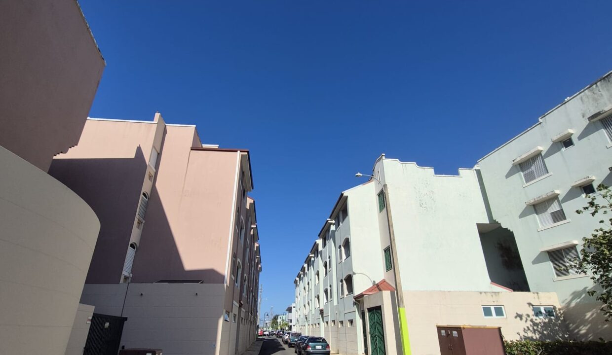 MARINA IV - 13-CALLE 2