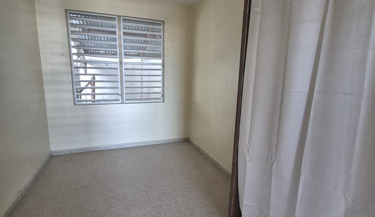 URB. VICTOR ROJAS II - 6 - 3ER CUARTO