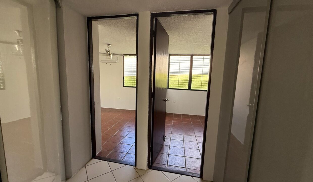 PORTAL DE LA REINA - 7