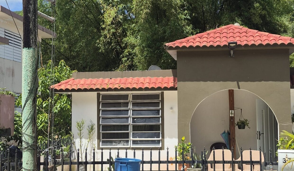MONTIJO ALTORAN - (FACHADA)