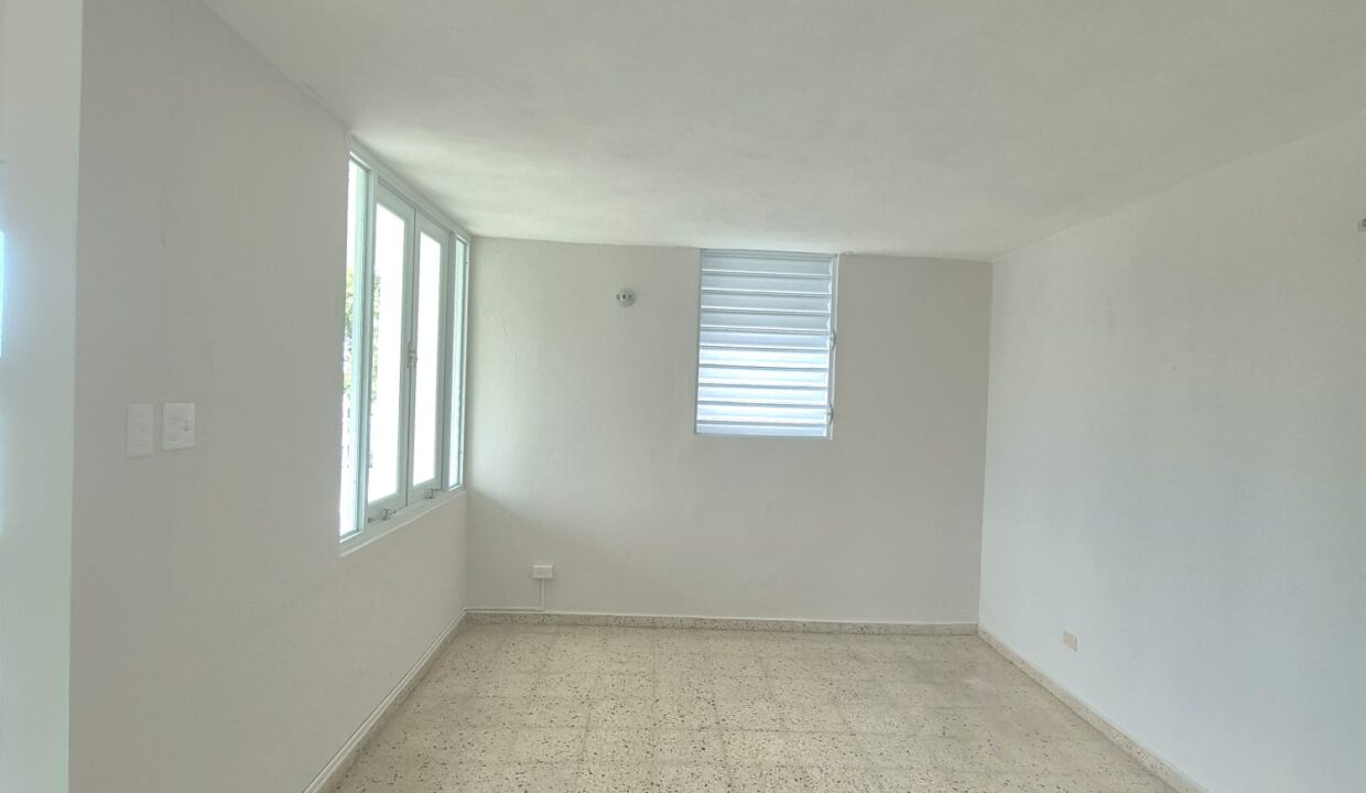 URB. SAN DEMETRIO - 8
