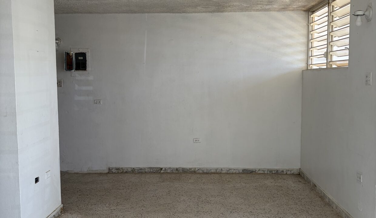 URB. SAN ANTONIO - 2 - Comedor